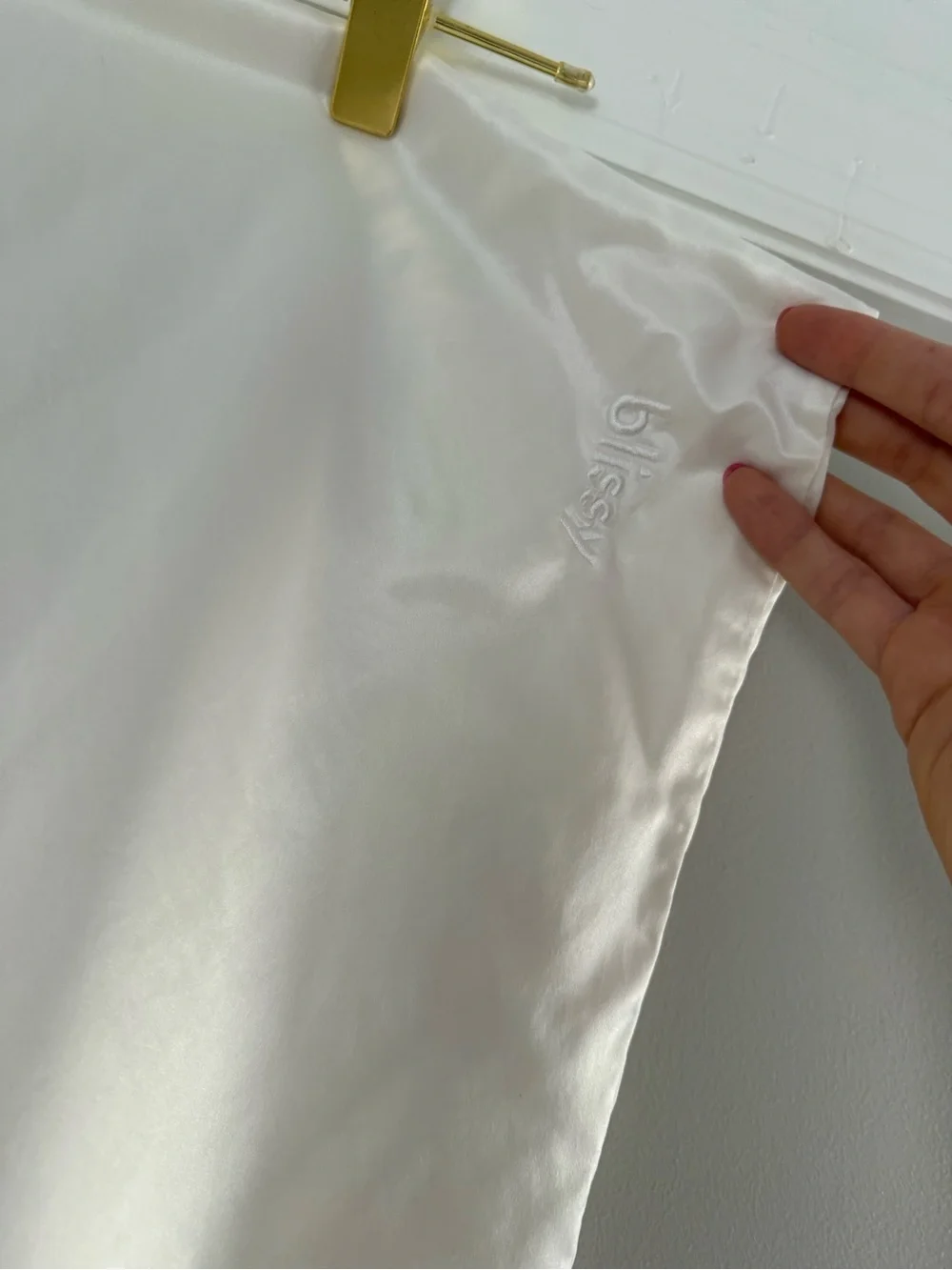 Blissy Silk Pillowcase in White
